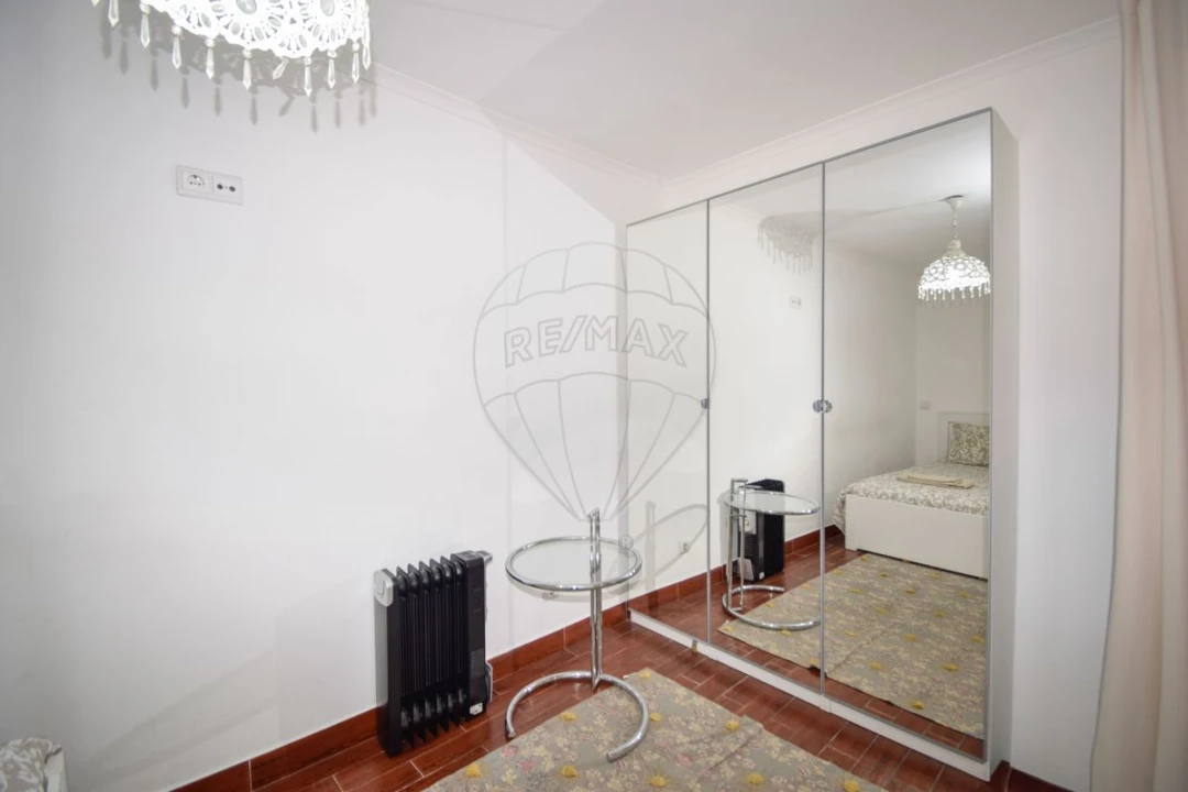 Apartamento T2 para Arrendamento em Arroios Foto 2