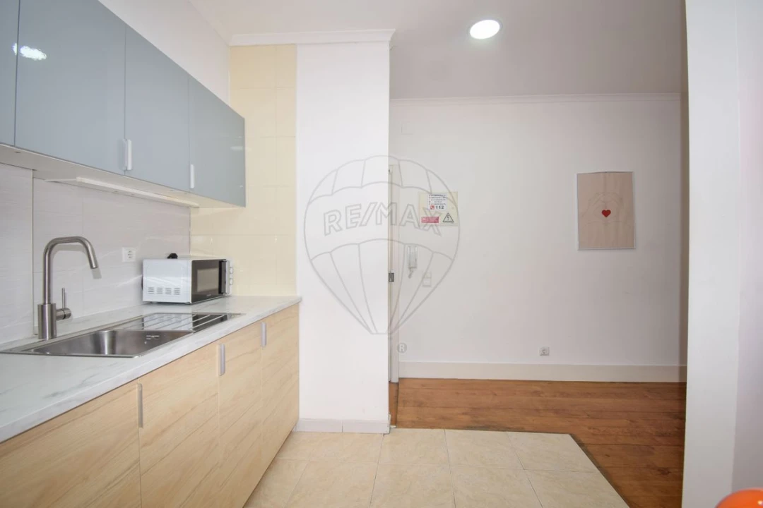 Apartamento T2 para Arrendamento em Arroios Foto 4