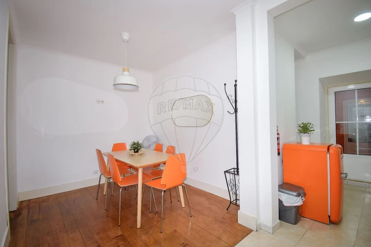 Apartamento T2 para Arrendamento em Arroios Foto 8