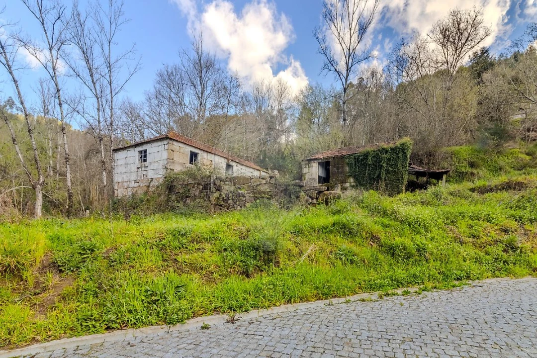 Moradia T2 para Venda em Abragão Foto 5