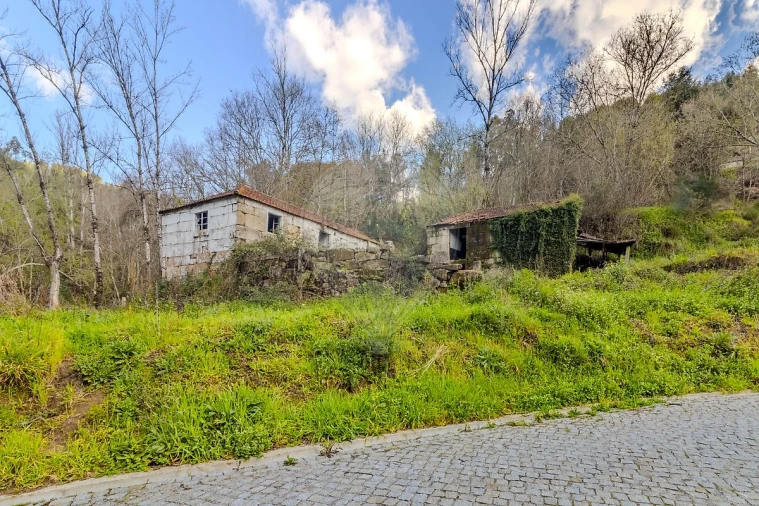 Moradia T2 para Venda em Abragão Foto 5