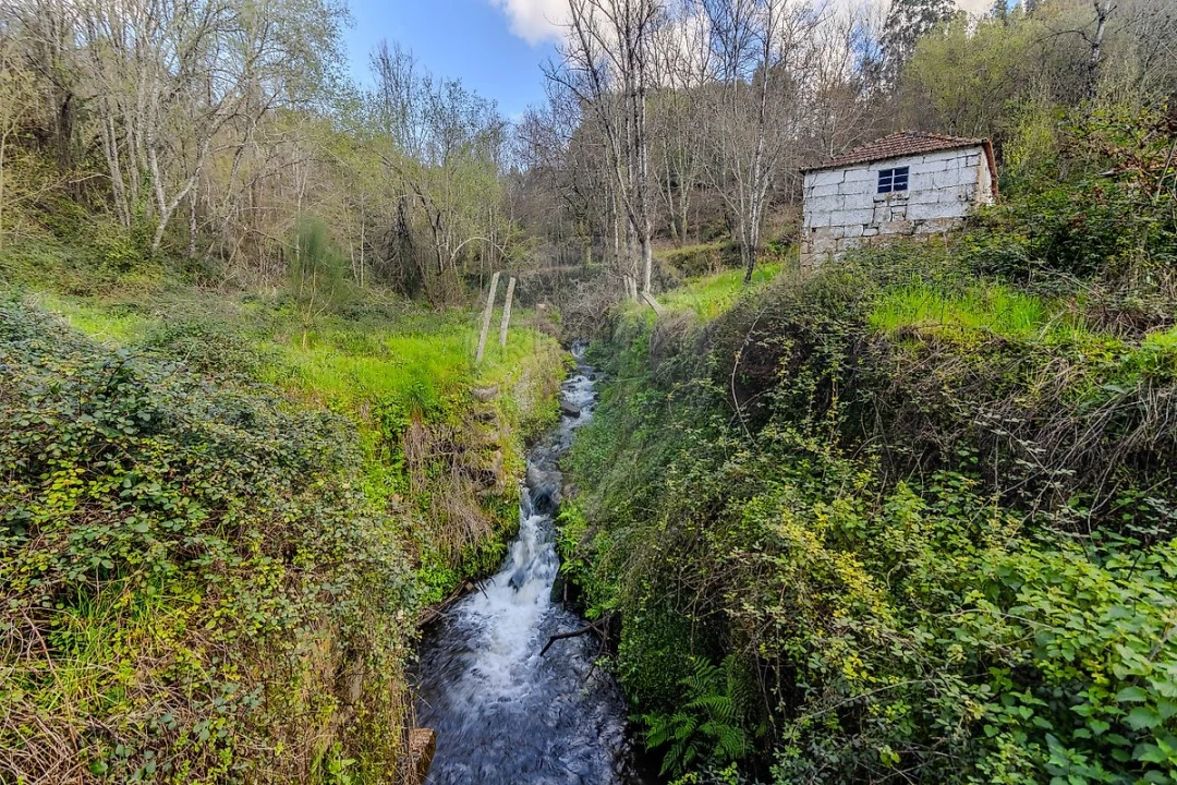 Moradia T2 para Venda em Abragão Foto 4