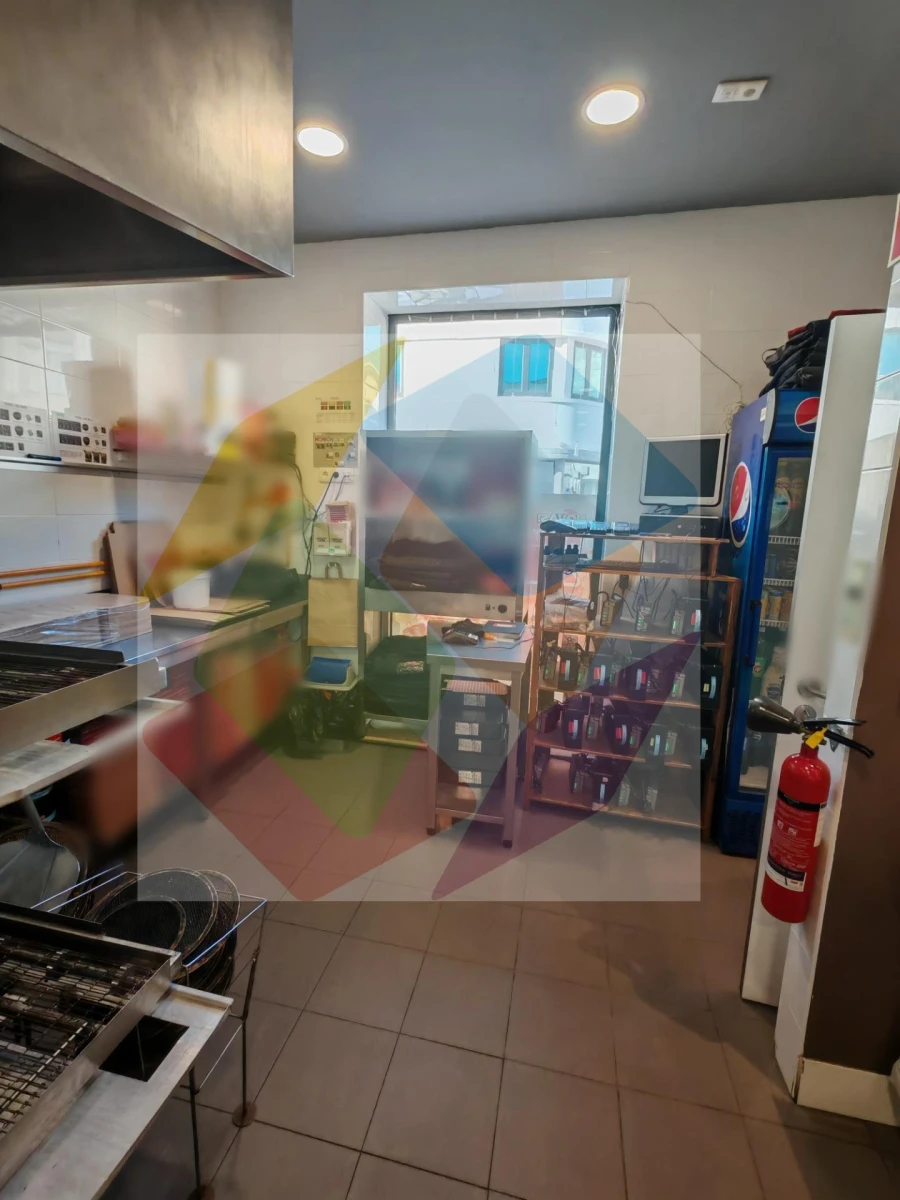 Negócio para Arrendamento em Espinho Foto 13