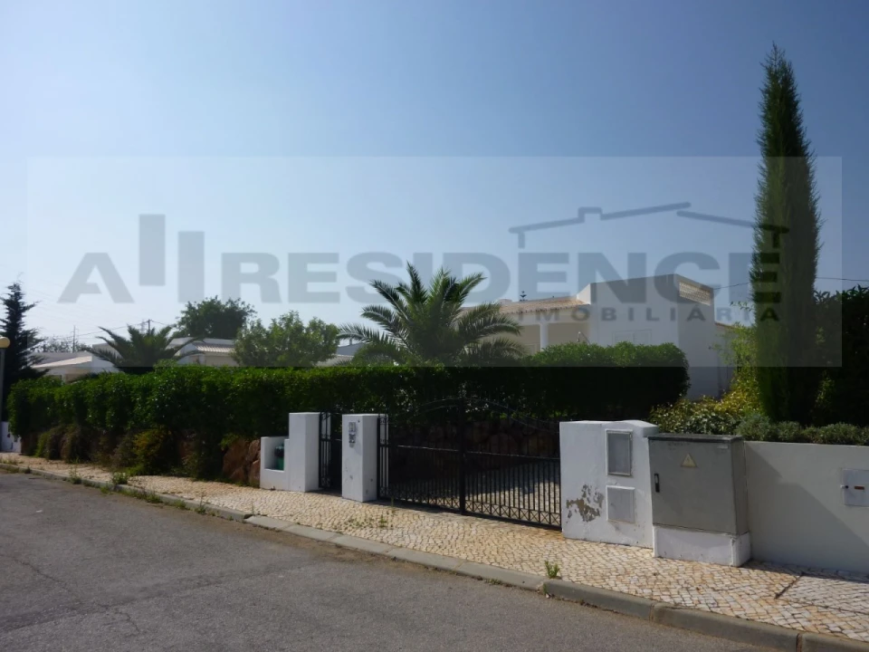 Terreno para Venda em Albufeira e Olhos de Água Foto 3