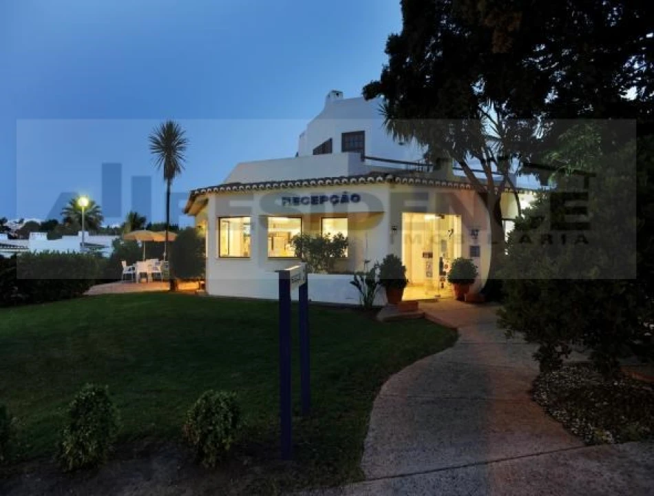 Terreno para Venda em Albufeira e Olhos de Água Foto 8