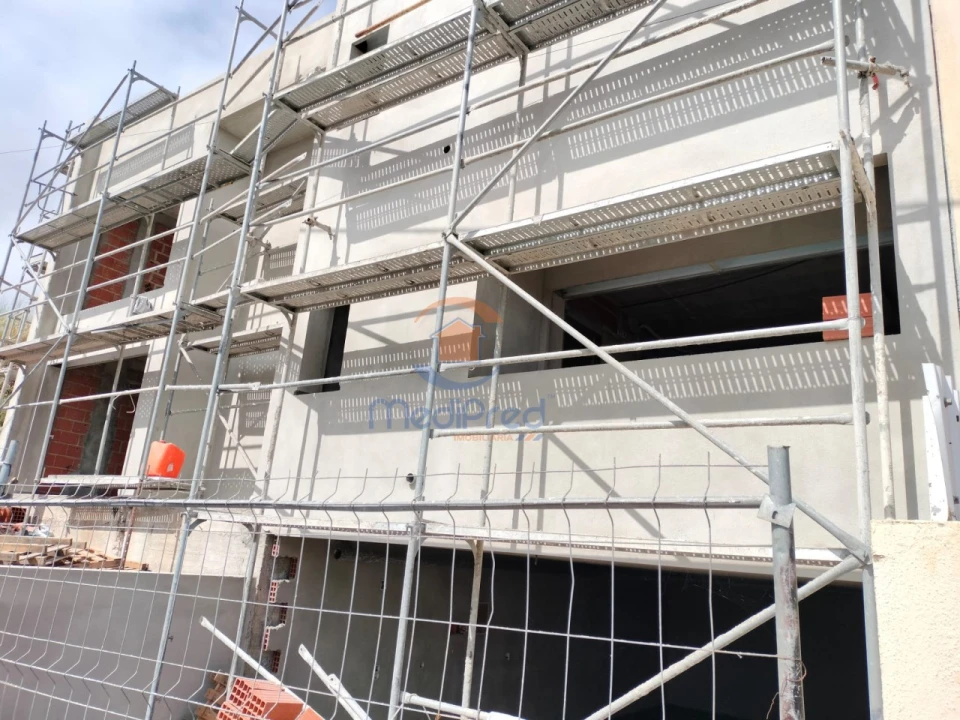 Moradia T4 para Venda em Pontinha e Famões Foto 18