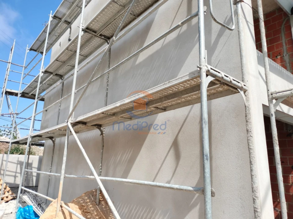 Moradia T4 para Venda em Pontinha e Famões Foto 19