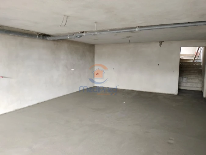 Moradia T4 para Venda em Pontinha e Famões Foto 3