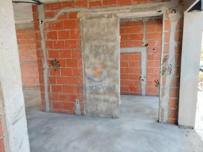 Moradia T4 para Venda em Pontinha e Famões Foto 9