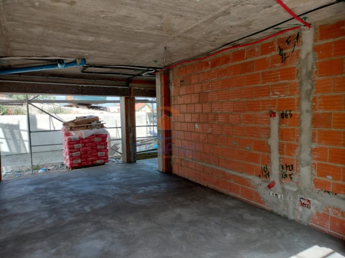 Moradia T4 para Venda em Pontinha e Famões Foto 15