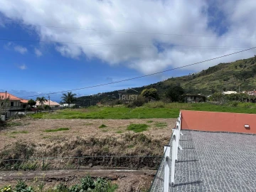 Moradia T2 para Venda em Arco da Calheta