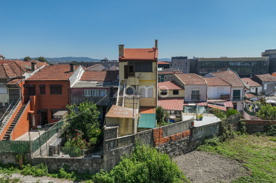 Moradia T9 para Venda em Campanhã Foto 46