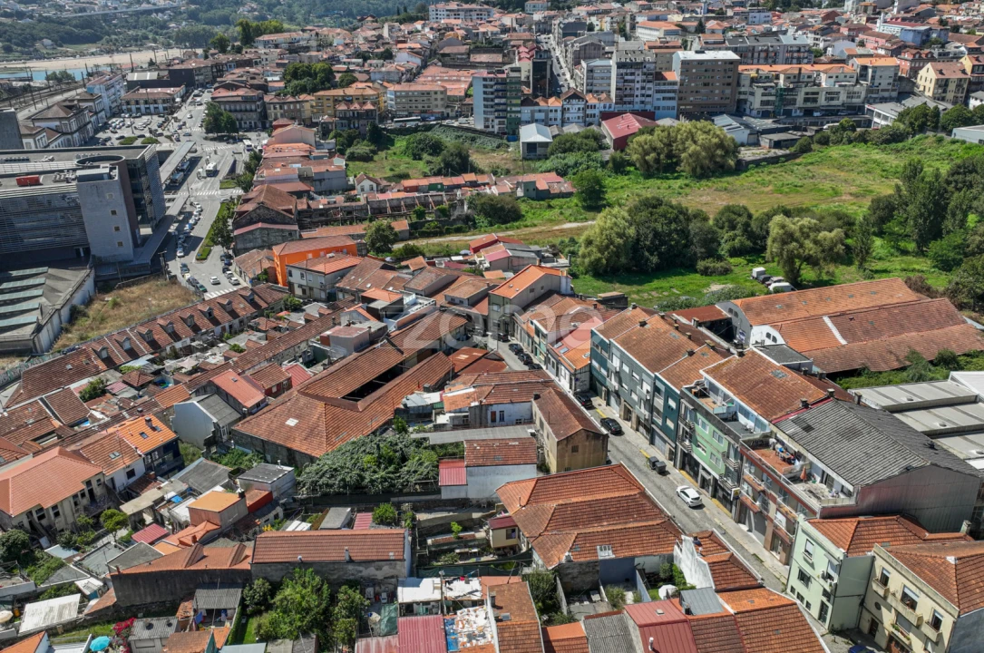 Moradia T9 para Venda em Campanhã Foto 51