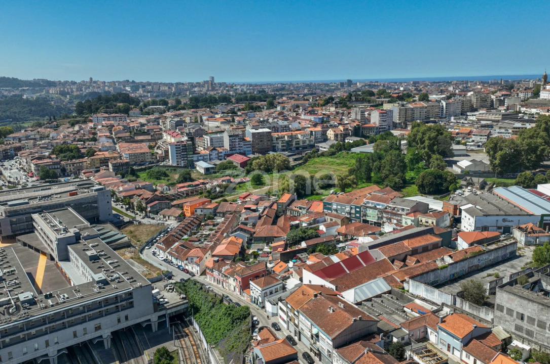 Moradia T9 para Venda em Campanhã Foto 53