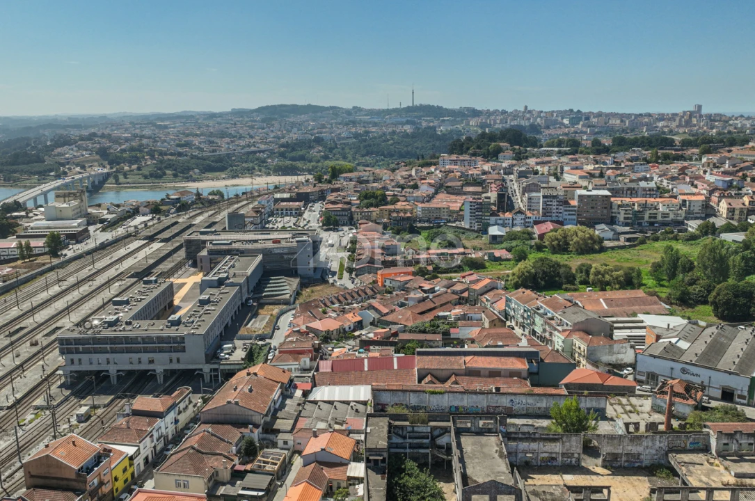 Moradia T9 para Venda em Campanhã Foto 55
