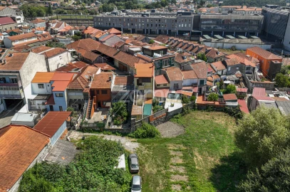 Moradia T9 para Venda em Campanhã