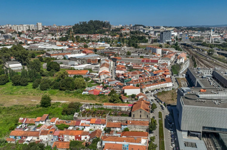 Moradia T9 para Venda em Campanhã Foto 52