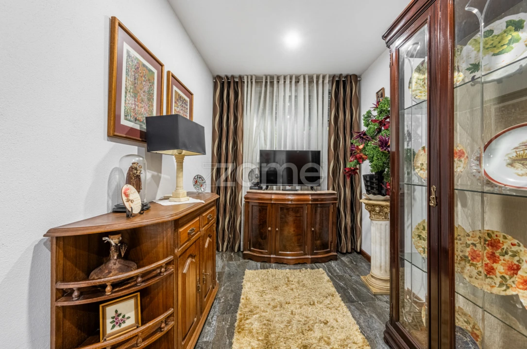 Moradia T9 para Venda em Campanhã Foto 13