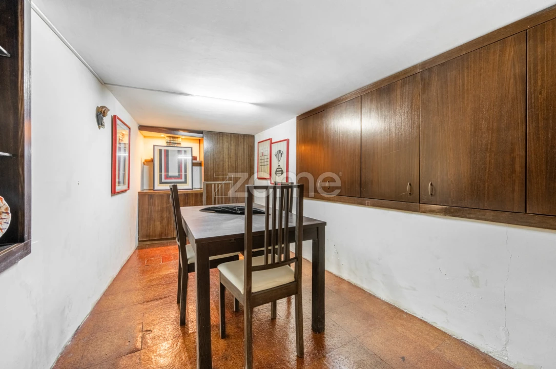 Moradia T9 para Venda em Campanhã Foto 9