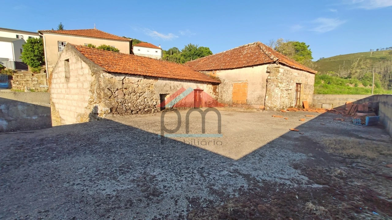 Moradia T2 para Venda em Sago, Lordelo e Parada Foto 4