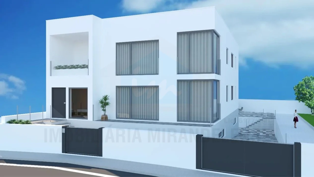 Moradia T3 para Venda em Mirandela Foto 3