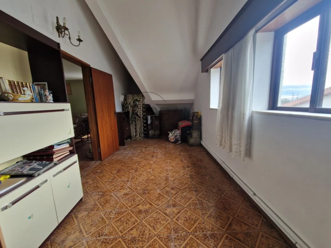 Moradia T4 para Venda em Rua Foto 33