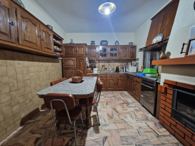 Moradia T4 para Venda em Rua Foto 15