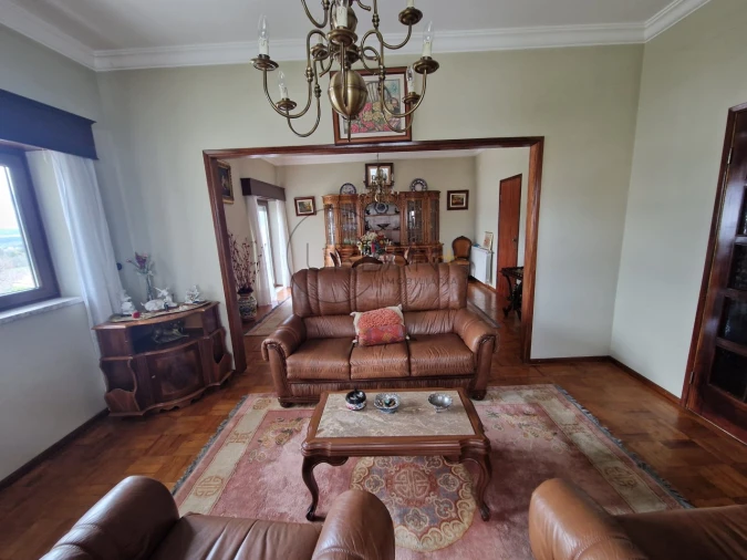 Moradia T4 para Venda em Rua Foto 13