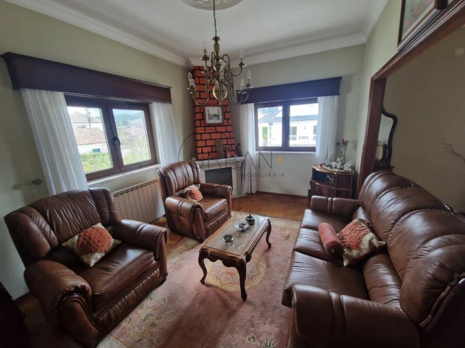 Moradia T4 para Venda em Rua Foto 12