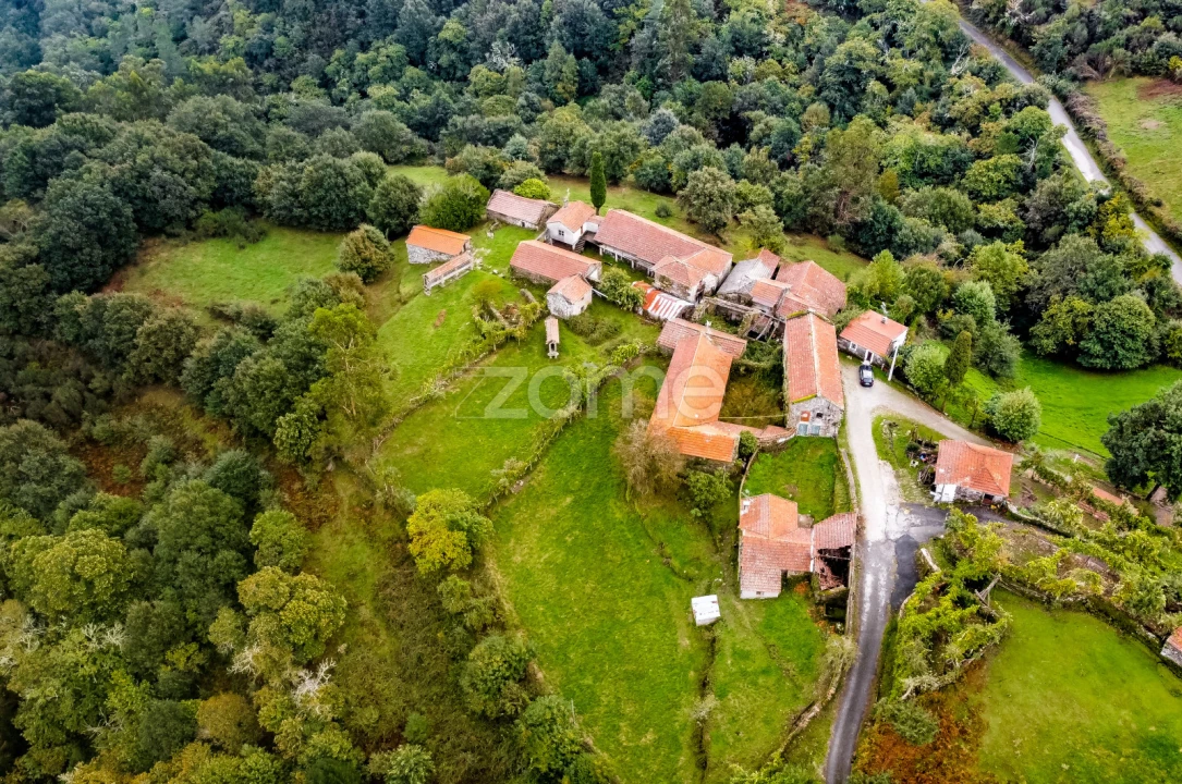 Quinta T4 para Venda em Salto Foto 2