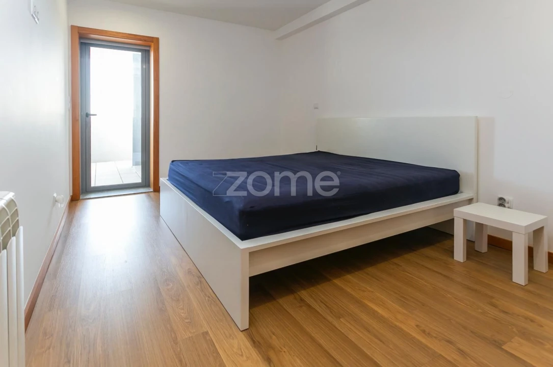 Apartamento T2 para Venda em Paranhos Foto 18