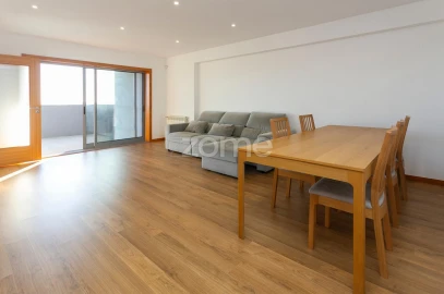 Apartamento T2 para Venda em Paranhos