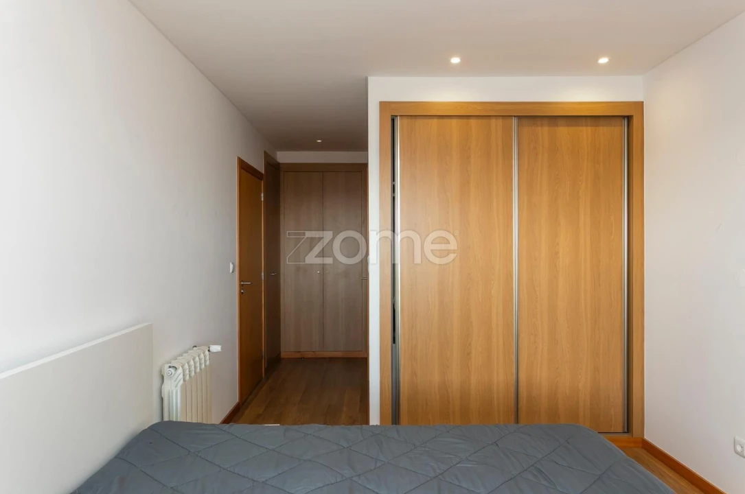 Apartamento T2 para Venda em Paranhos Foto 16