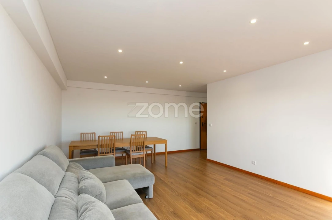 Apartamento T2 para Venda em Paranhos Foto 8