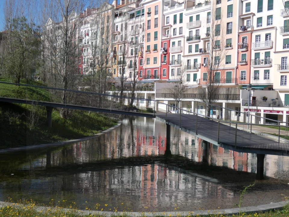 Apartamento T3 para Venda em Águas Livres Foto 27