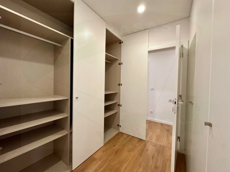 Apartamento T3 para Venda em Águas Livres Foto 9