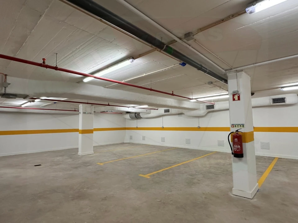 Apartamento T3 para Venda em Águas Livres Foto 23