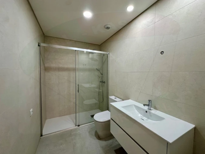 Apartamento T3 para Venda em Águas Livres Foto 10