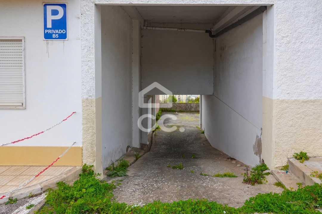 Garagem para Venda em Abrantes (São Vicente e São João) e Alferrarede Foto 2