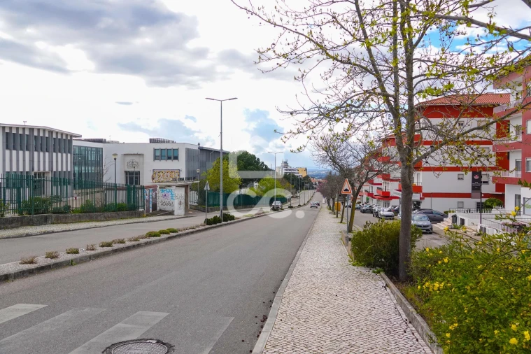 Garagem para Venda em Abrantes (São Vicente e São João) e Alferrarede Foto 11
