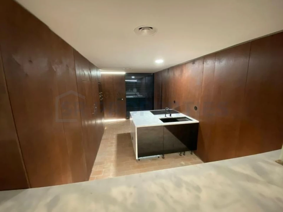 Moradia T4 para Venda em Santa Barbara de Nexe Foto 79