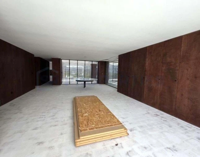 Moradia T4 para Venda em Santa Barbara de Nexe Foto 11