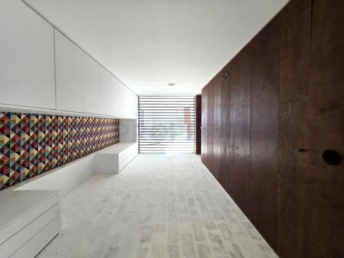 Moradia T4 para Venda em Santa Barbara de Nexe Foto 23