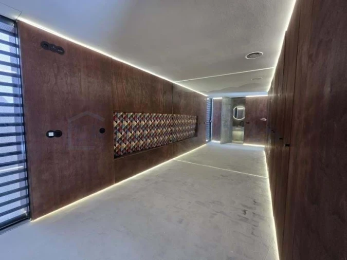 Moradia T4 para Venda em Santa Barbara de Nexe Foto 16