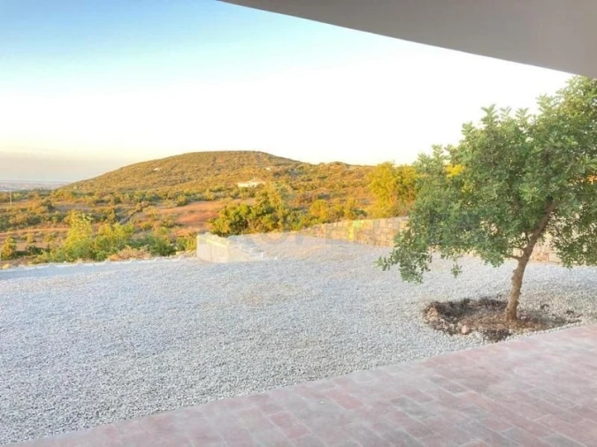 Moradia T4 para Venda em Santa Barbara de Nexe Foto 66