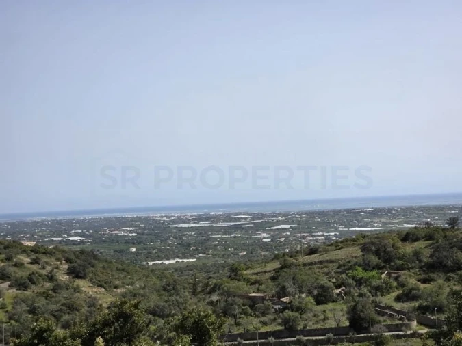 Moradia T4 para Venda em Santa Barbara de Nexe Foto 44