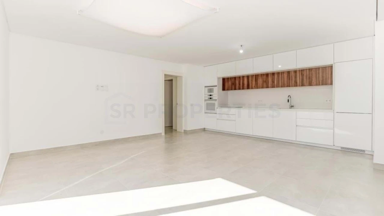 Apartamento T3 para Venda em Quarteira Foto 7
