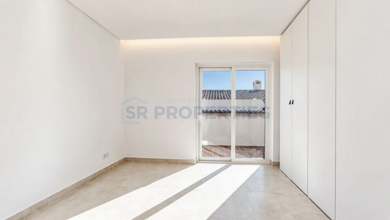Apartamento T3 para Venda em Quarteira Foto 19