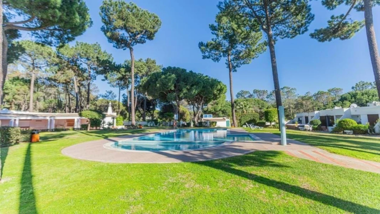 Apartamento T3 para Venda em Quarteira Foto 6
