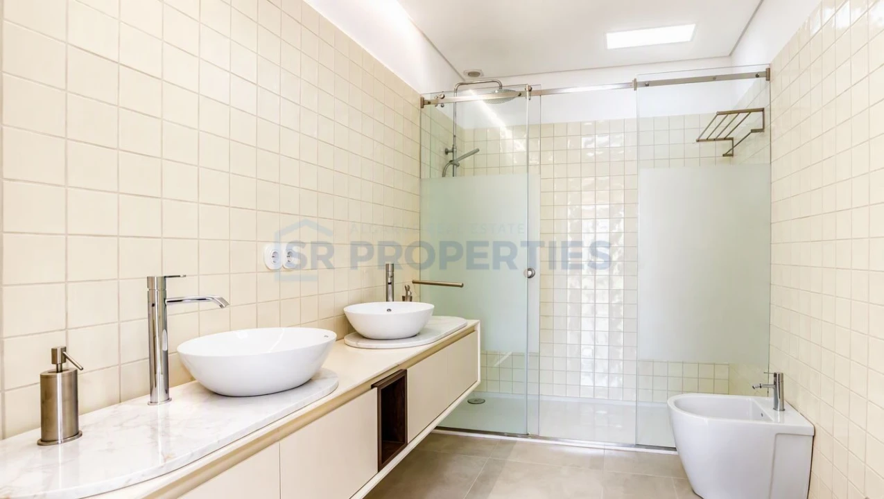 Apartamento T3 para Venda em Quarteira Foto 31